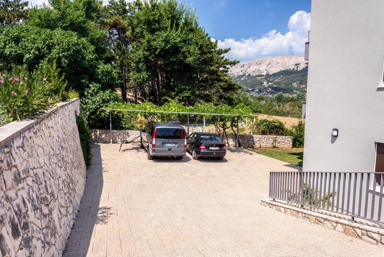 Deluxe Apartments Kovac With Terrace Baška Dış mekan fotoğraf